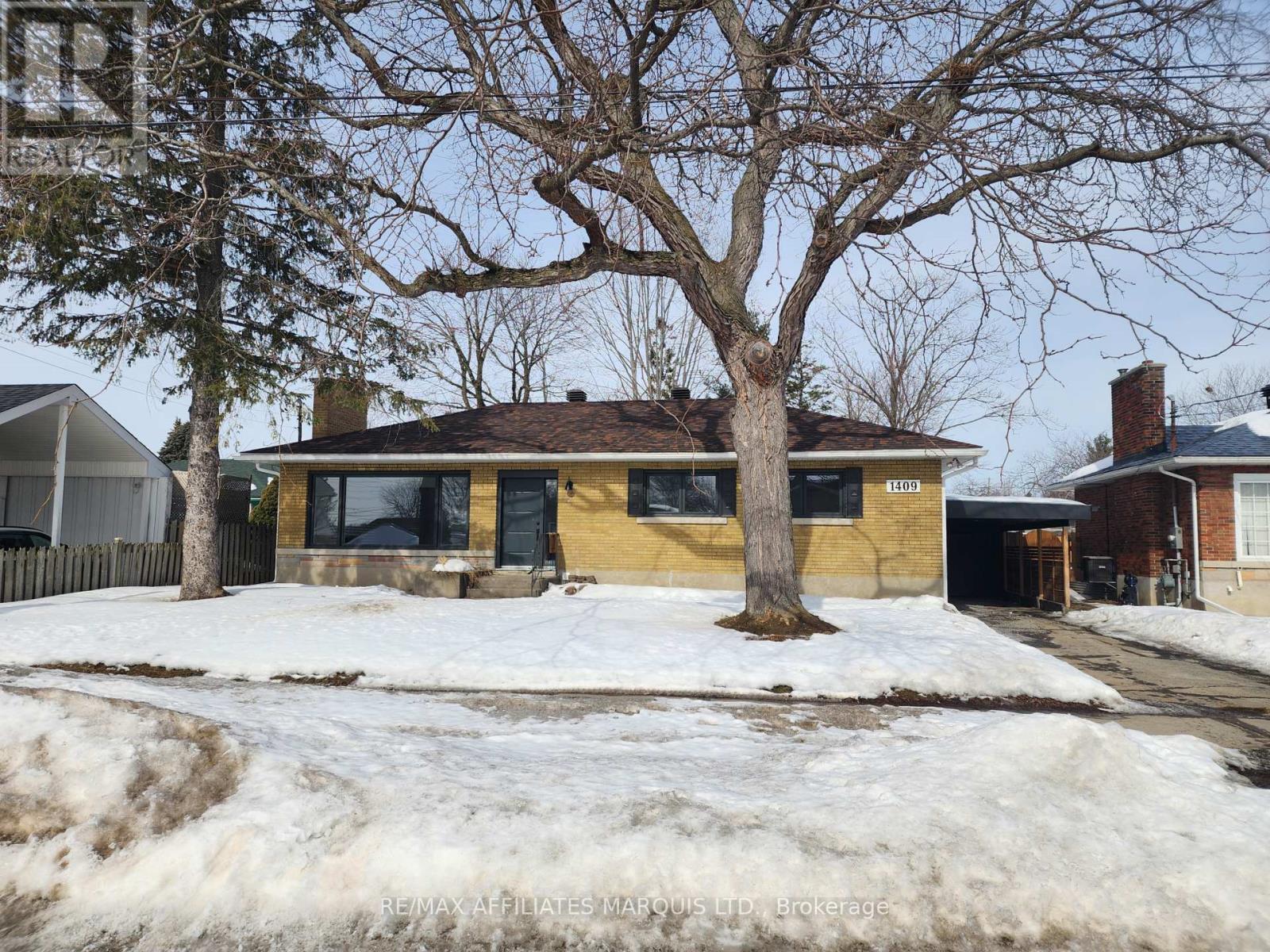 1409 Leonard Avenue, Cornwall, Ontario  K6J 1M9 - Photo 2 - X12844368