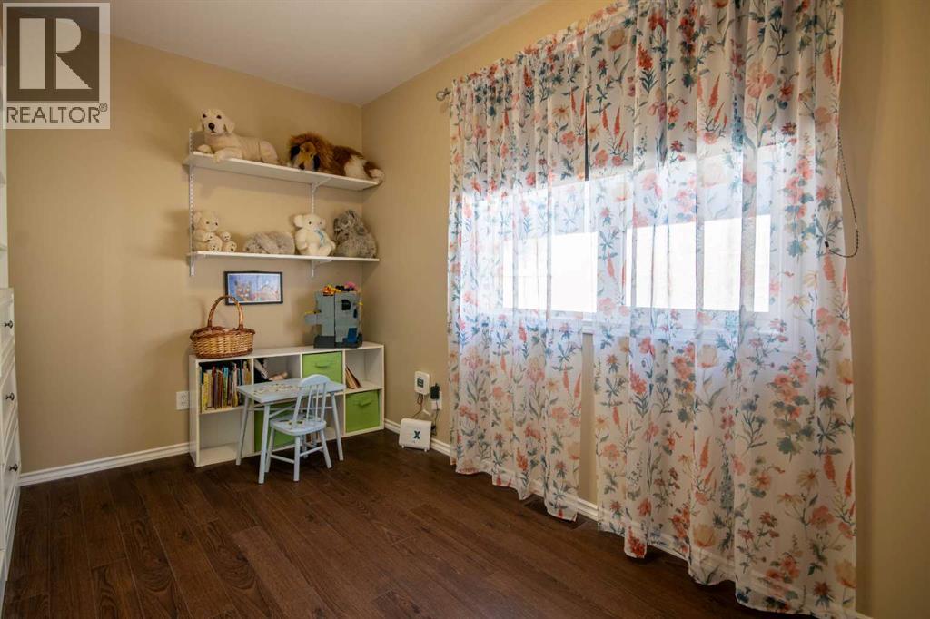 B, 303 Centre Street N, Sundre, Alberta  T0M 1X0 - Photo 13 - A2284925