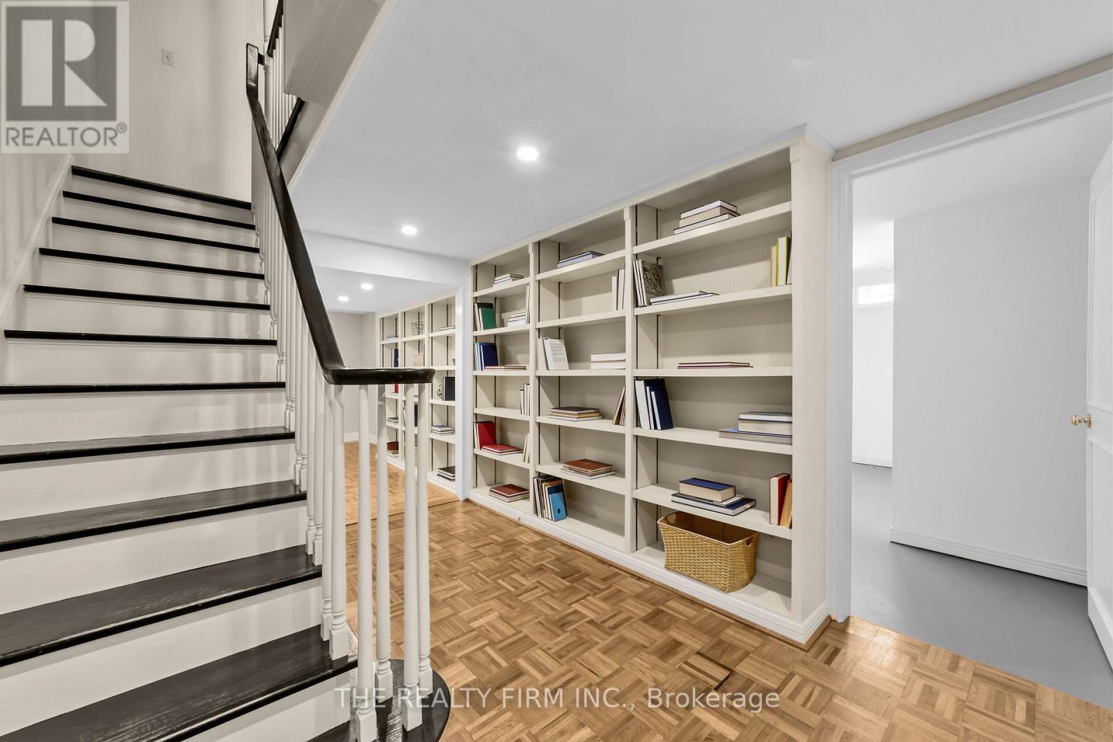 32 Cherokee Road, London North, Ontario  N6G 2N9 - Photo 33 - X12874092