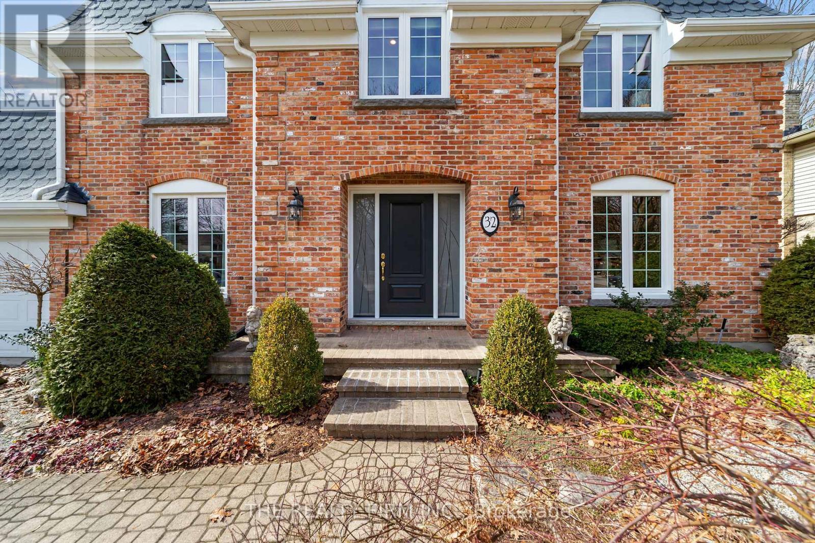 32 Cherokee Road, London North, Ontario  N6G 2N9 - Photo 4 - X12874092