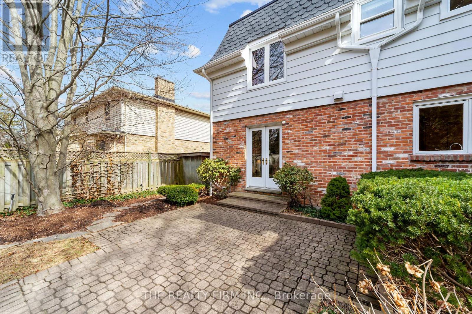 32 Cherokee Road, London North, Ontario  N6G 2N9 - Photo 43 - X12874092