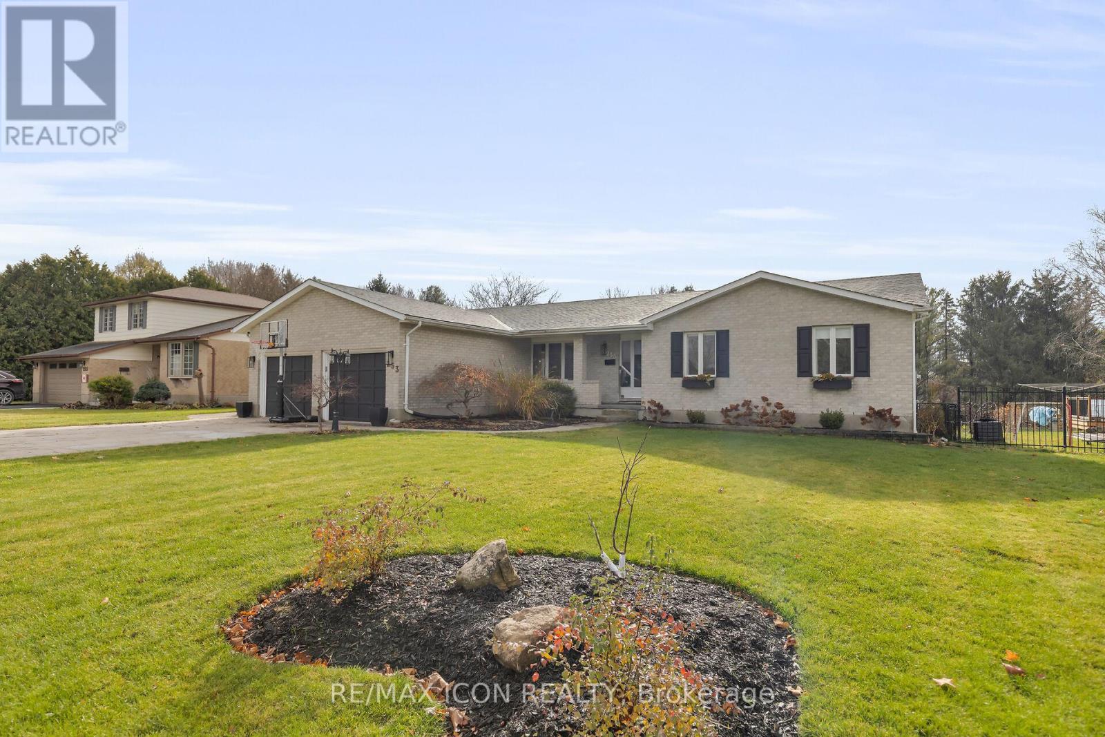 253 Minnie Street, Thames Centre, Ontario  N0L 1G3 - Photo 2 - X12874100