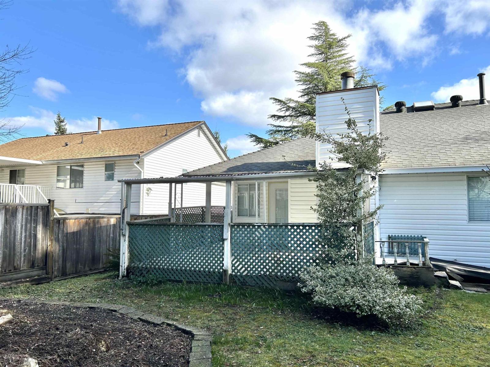 9419 159 STREET, surrey, British Columbia