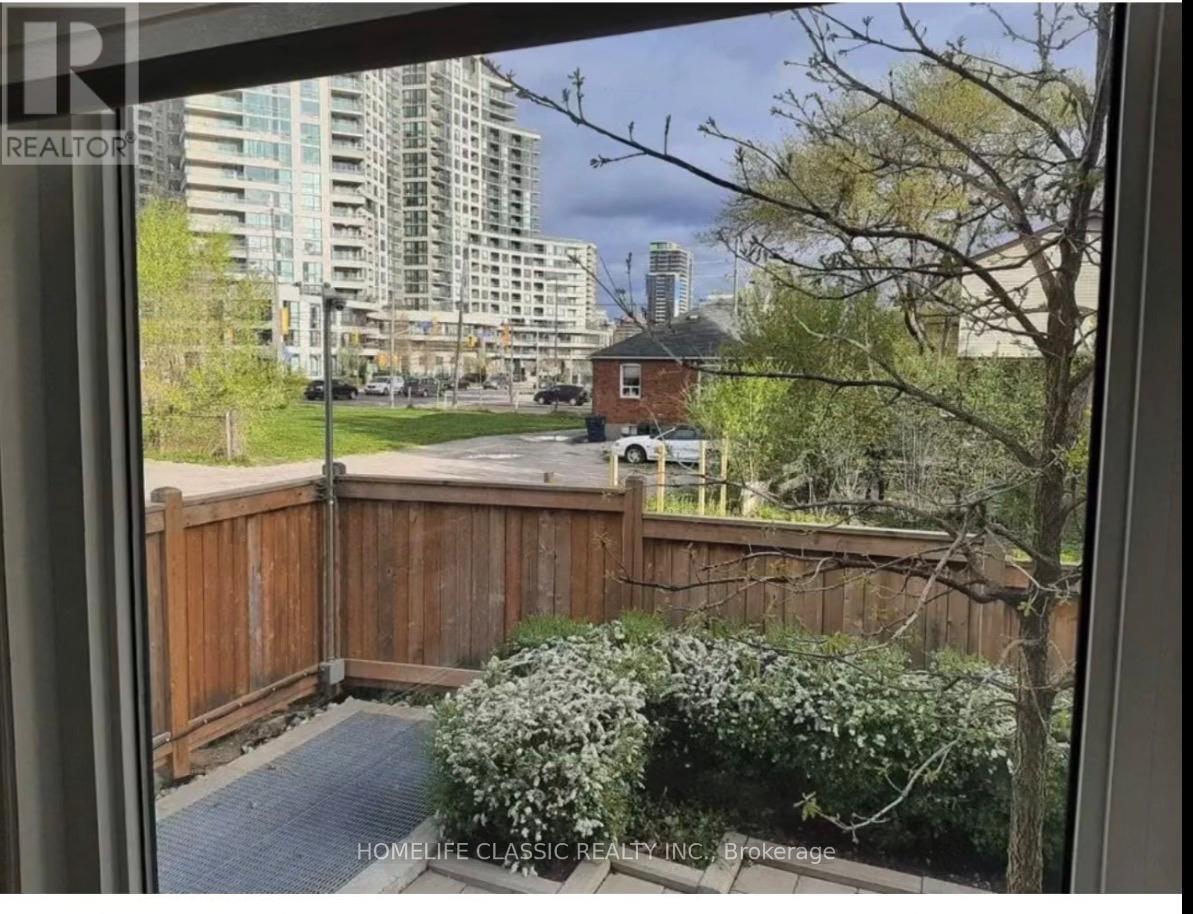 9 - 11 Eldora Avenue, Toronto, Ontario  M2M 0B5 - Photo 2 - C12874132