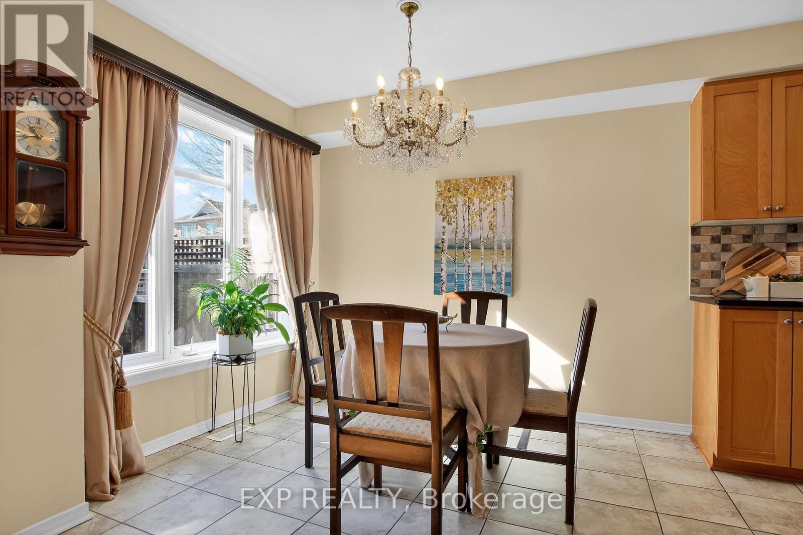 304 Goldridge Drive, Ottawa, Ontario  K2T 1L1 - Photo 12 - X12874134