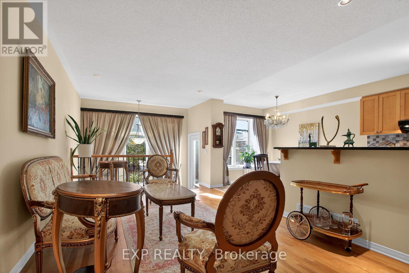 304 Goldridge Drive, Ottawa, Ontario  K2T 1L1 - Photo 18 - X12874134