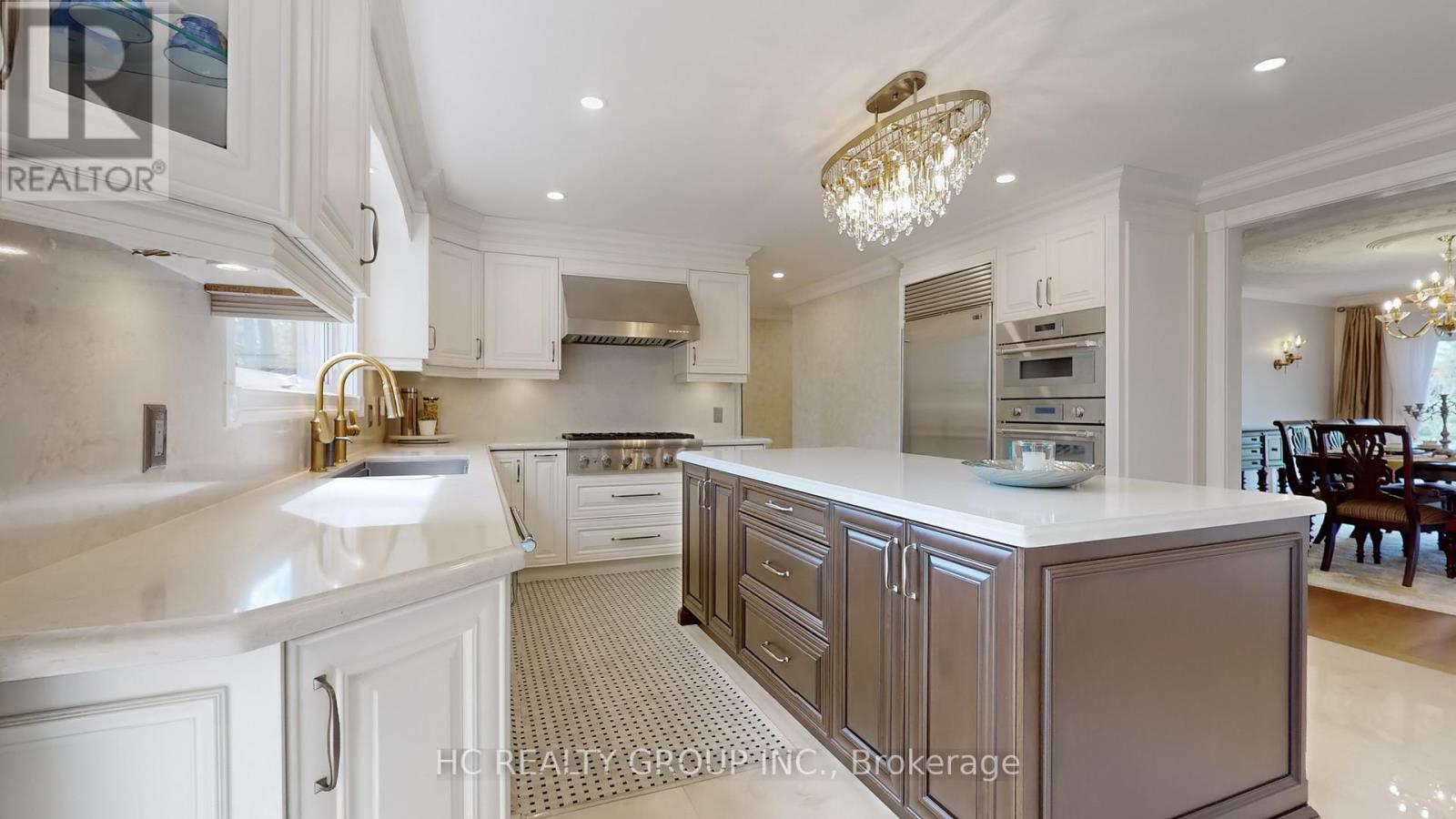 2 Glenridge Drive, Markham, Ontario  L6C 1A1 - Photo 23 - N12874106