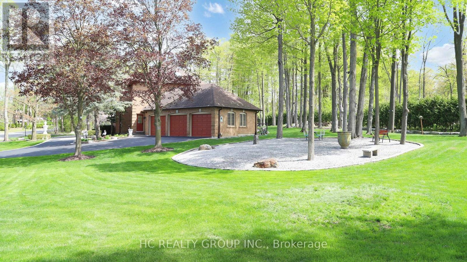 2 Glenridge Drive, Markham, Ontario  L6C 1A1 - Photo 3 - N12874106