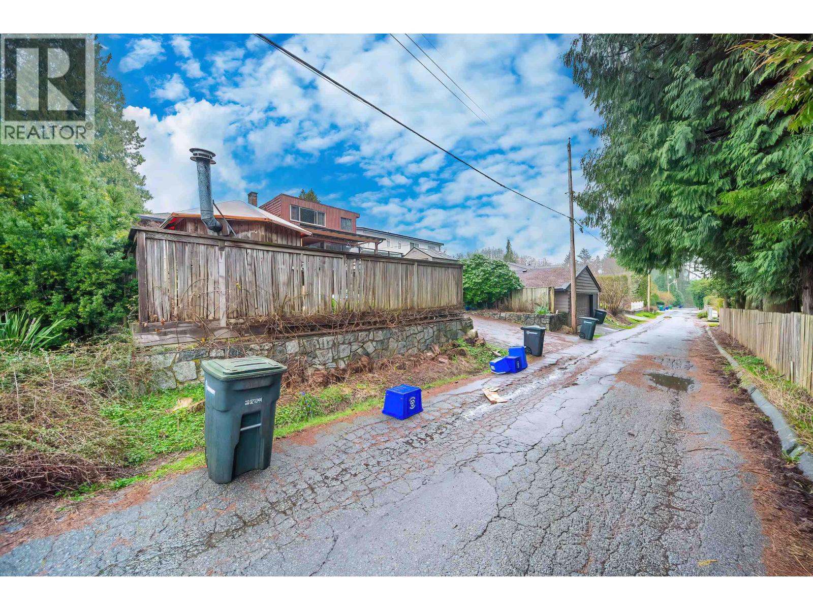 5734 Eglinton Street, Burnaby, British Columbia  V5G 2B6 - Photo 26 - R3097903