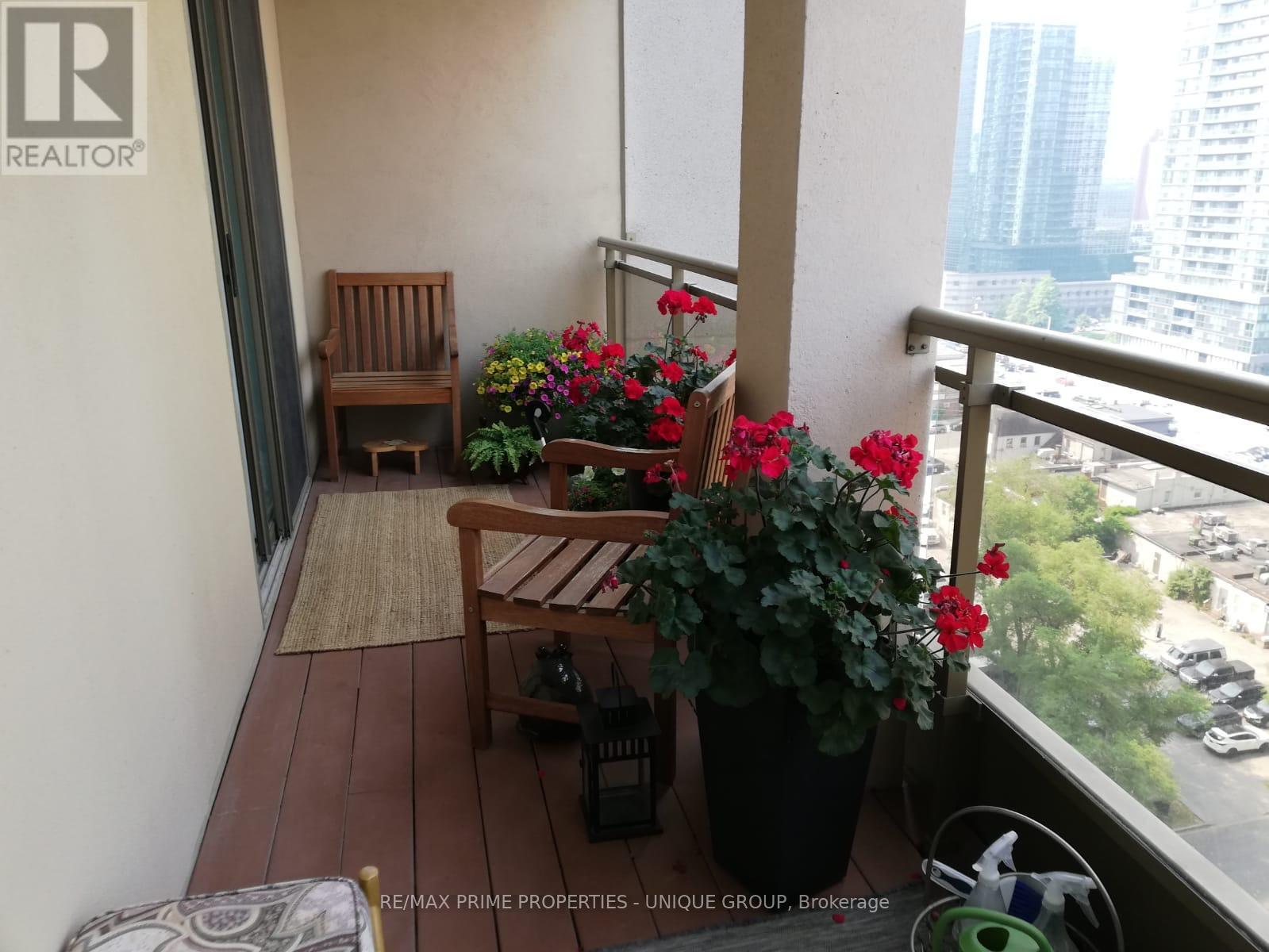 #1711 - 256 Doris Avenue, Toronto, Ontario  M2N 6X8 - Photo 10 - C12866912