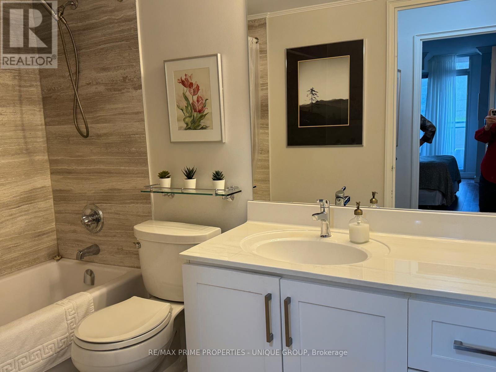 #1711 - 256 Doris Avenue, Toronto, Ontario  M2N 6X8 - Photo 8 - C12866912