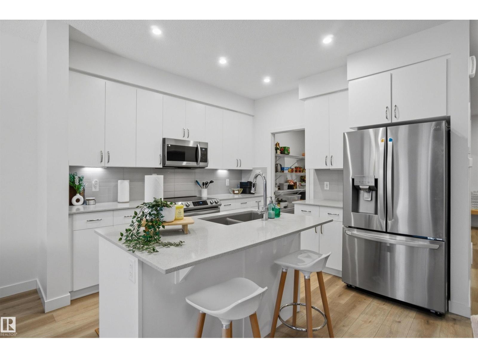 9882 225a St Nw Nw, Edmonton, Alberta  T5T 7R7 - Photo 12 - E4472928