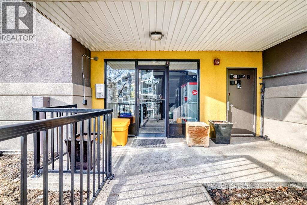 302, 4455a Greenview Drive Ne, Calgary, Alberta  T2E 6M1 - Photo 3 - A2283225