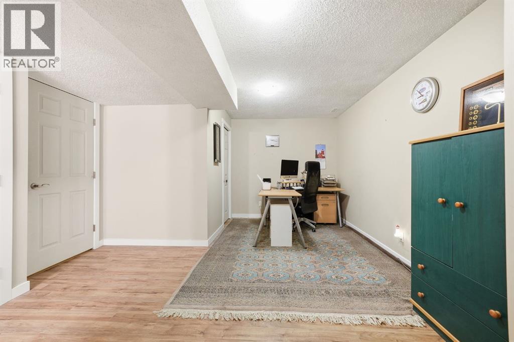 1 River Heights Green, Cochrane, Alberta  T4C 0J6 - Photo 31 - A2292483