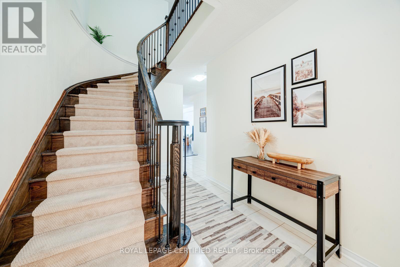 71 Rimrock Crescent, Whitby, Ontario  L1N 0E5 - Photo 4 - E12874154