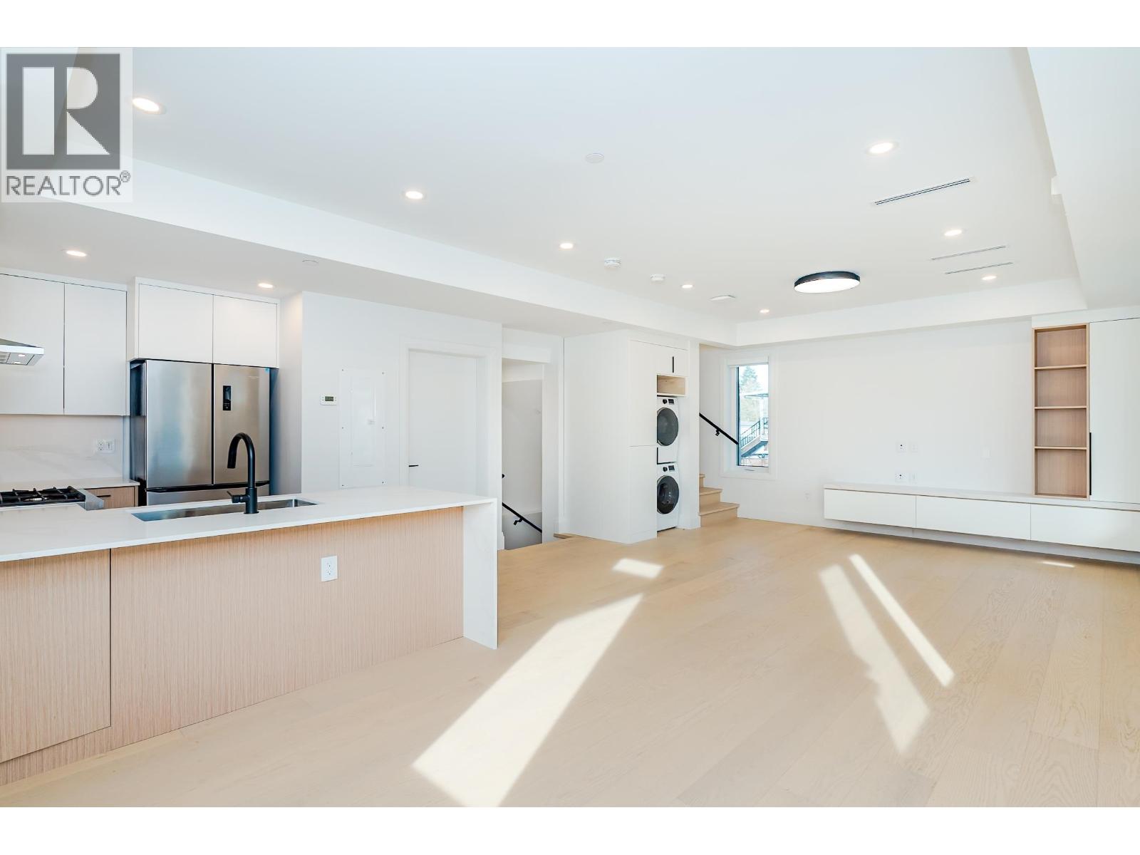 1505 Renfrew Street, Vancouver, British Columbia  V5K 4C8 - Photo 10 - R3097891