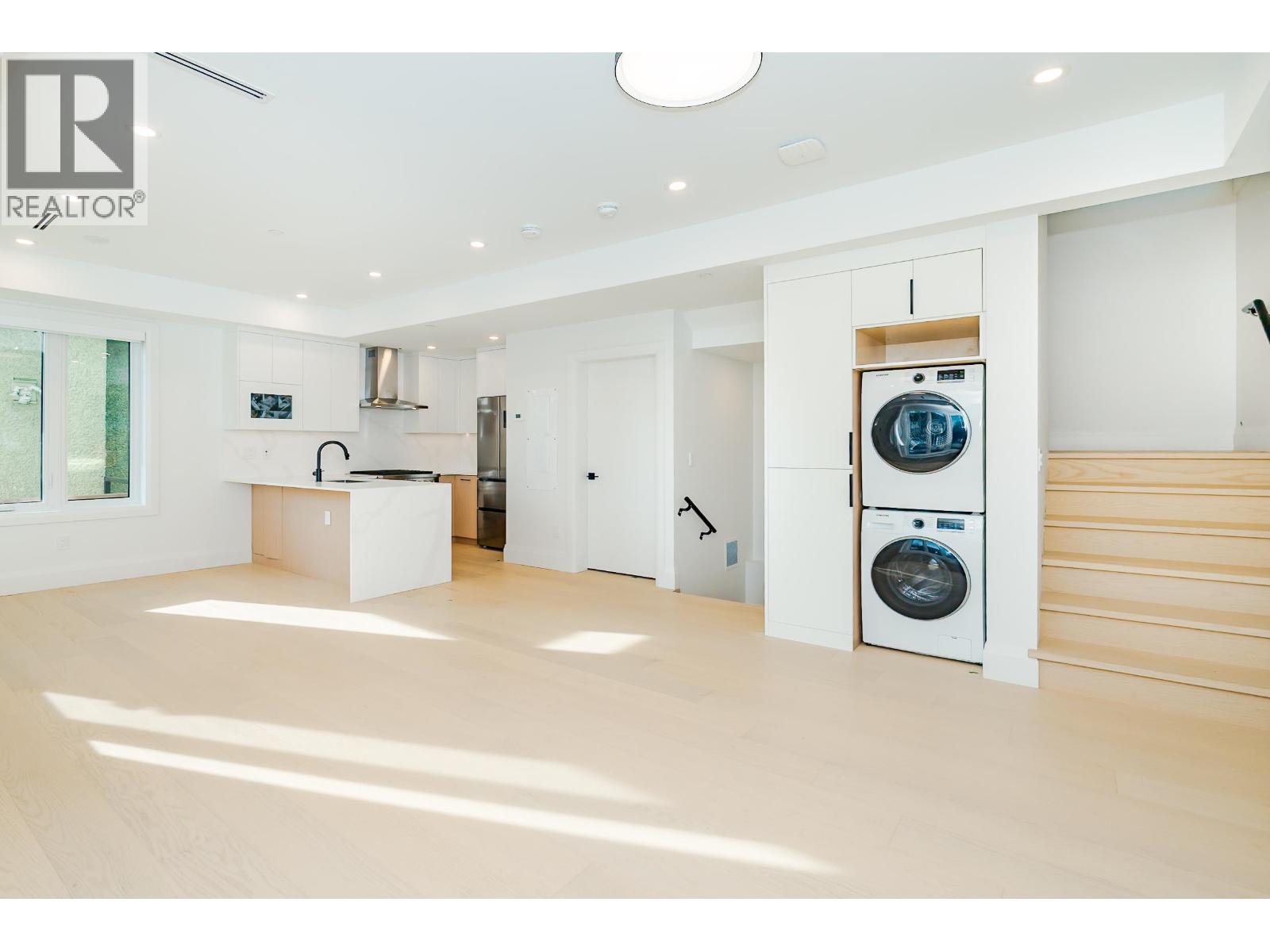 1505 Renfrew Street, Vancouver, British Columbia  V5K 4C8 - Photo 11 - R3097891