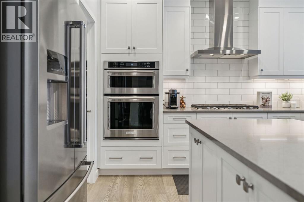 55 Sundown Crescent, Cochrane, Alberta  T4C 2T2 - Photo 4 - A2289919