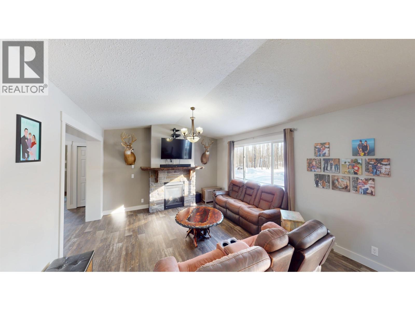 13654 W Sawyer Road, Charlie Lake, British Columbia  V1J 8L2 - Photo 18 - R3098968