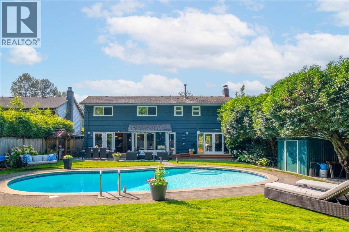 2864 BUSHNELL PLACE, North Vancouver, British Columbia