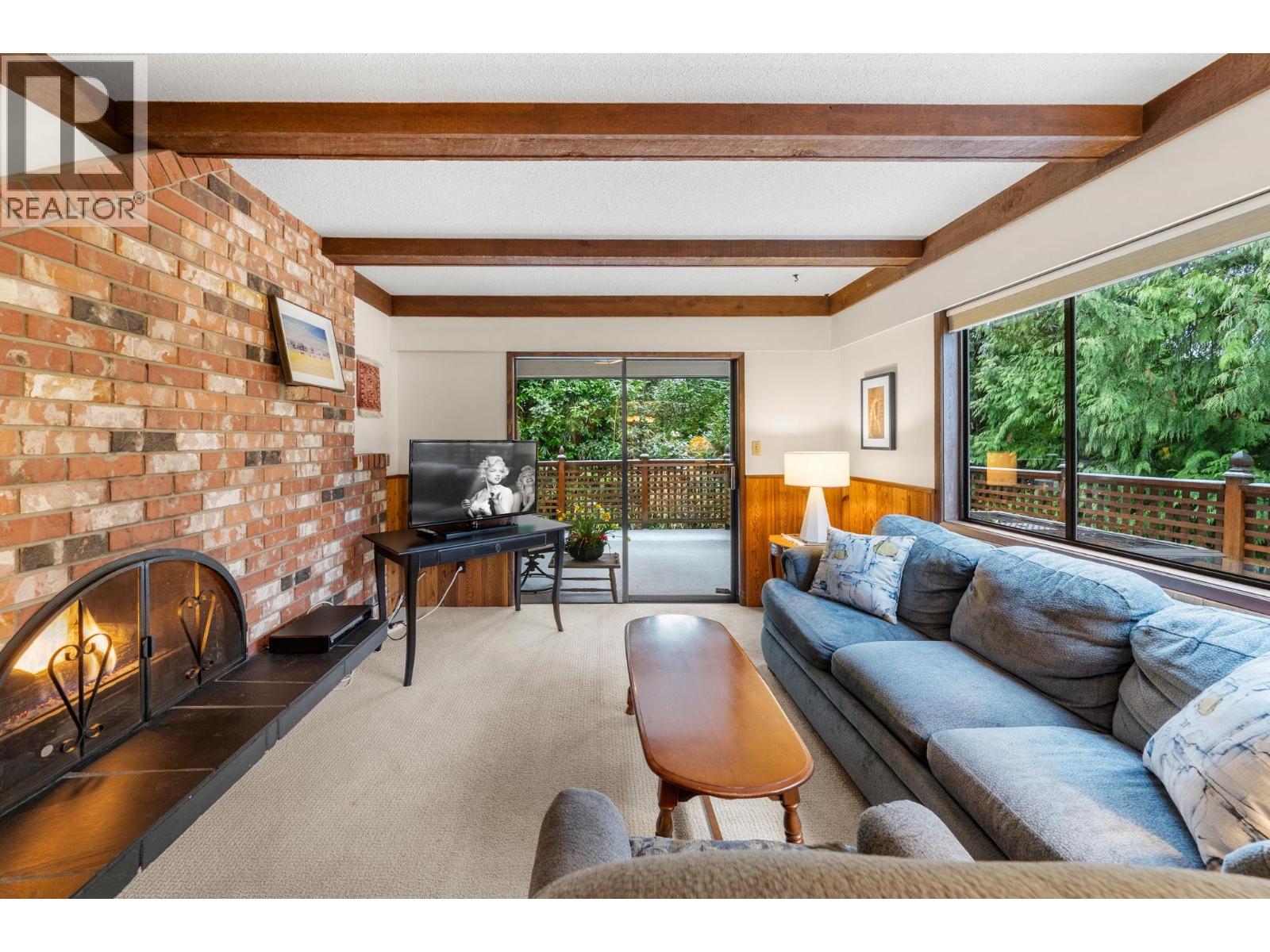 4877 Cedarcrest Avenue, North Vancouver, British Columbia  V7R 3R6 - Photo 14 - R3098858