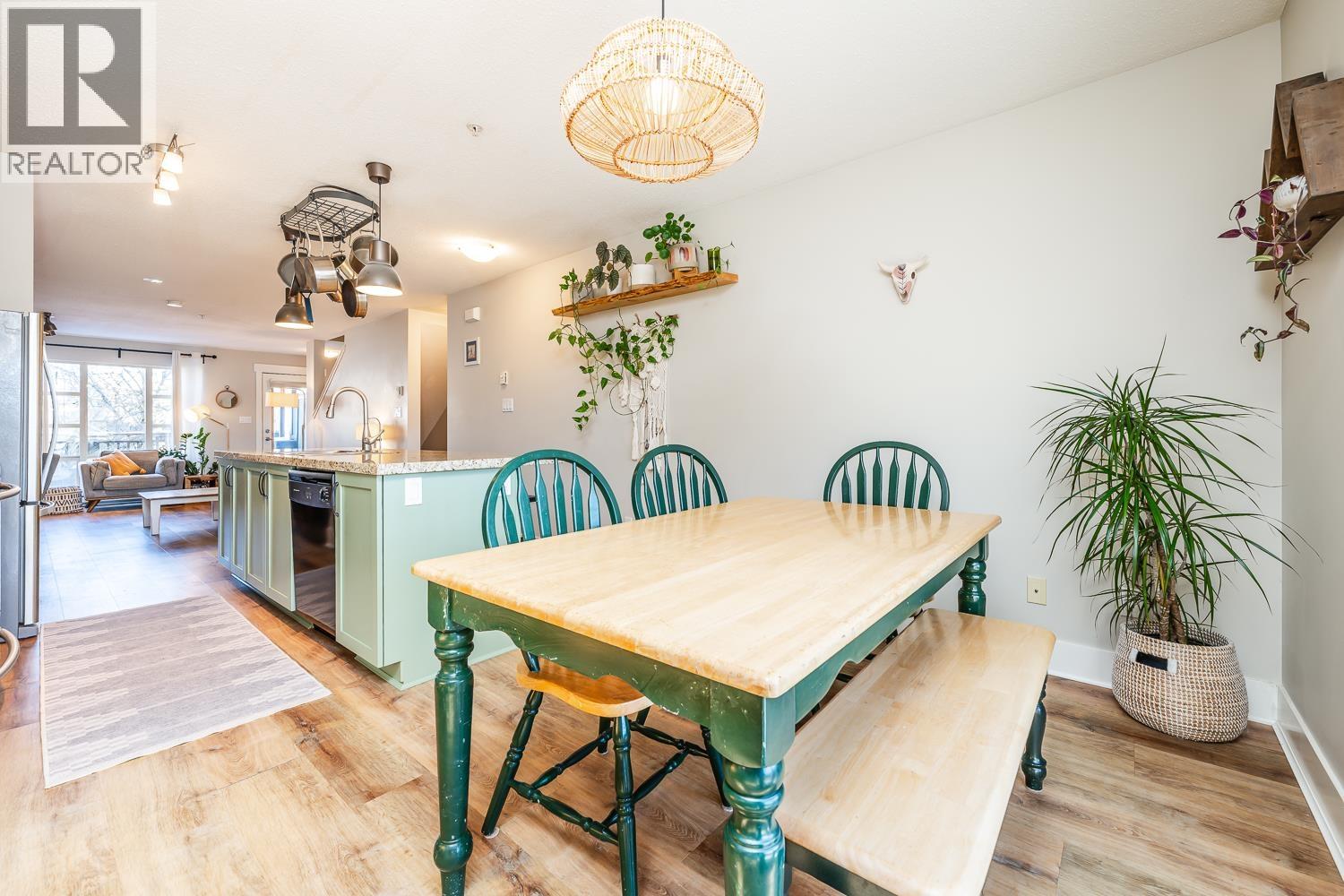 1198 Village Green Way, Squamish, British Columbia  V8B 0N5 - Photo 18 - R3096697