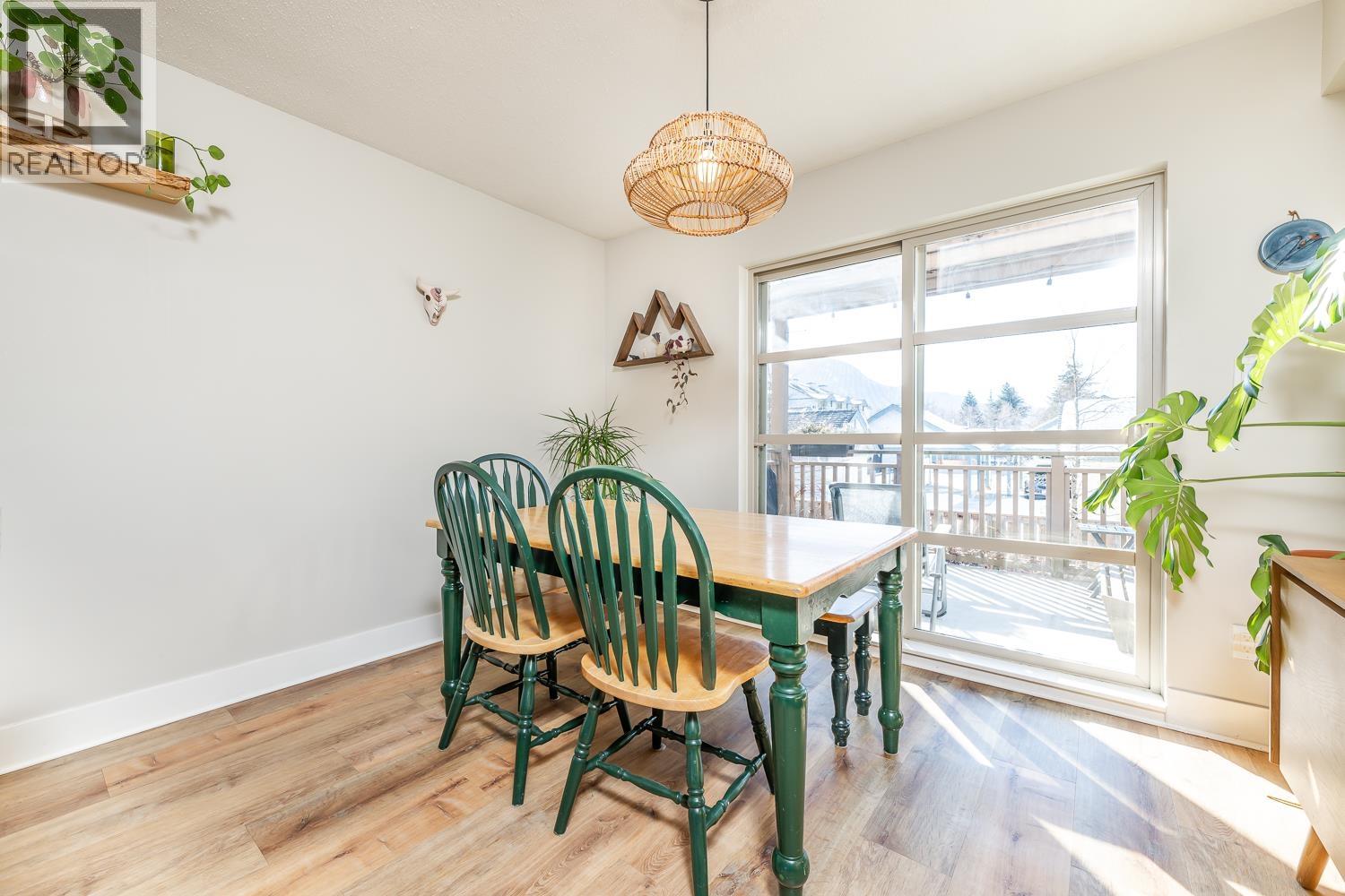 1198 Village Green Way, Squamish, British Columbia  V8B 0N5 - Photo 19 - R3096697