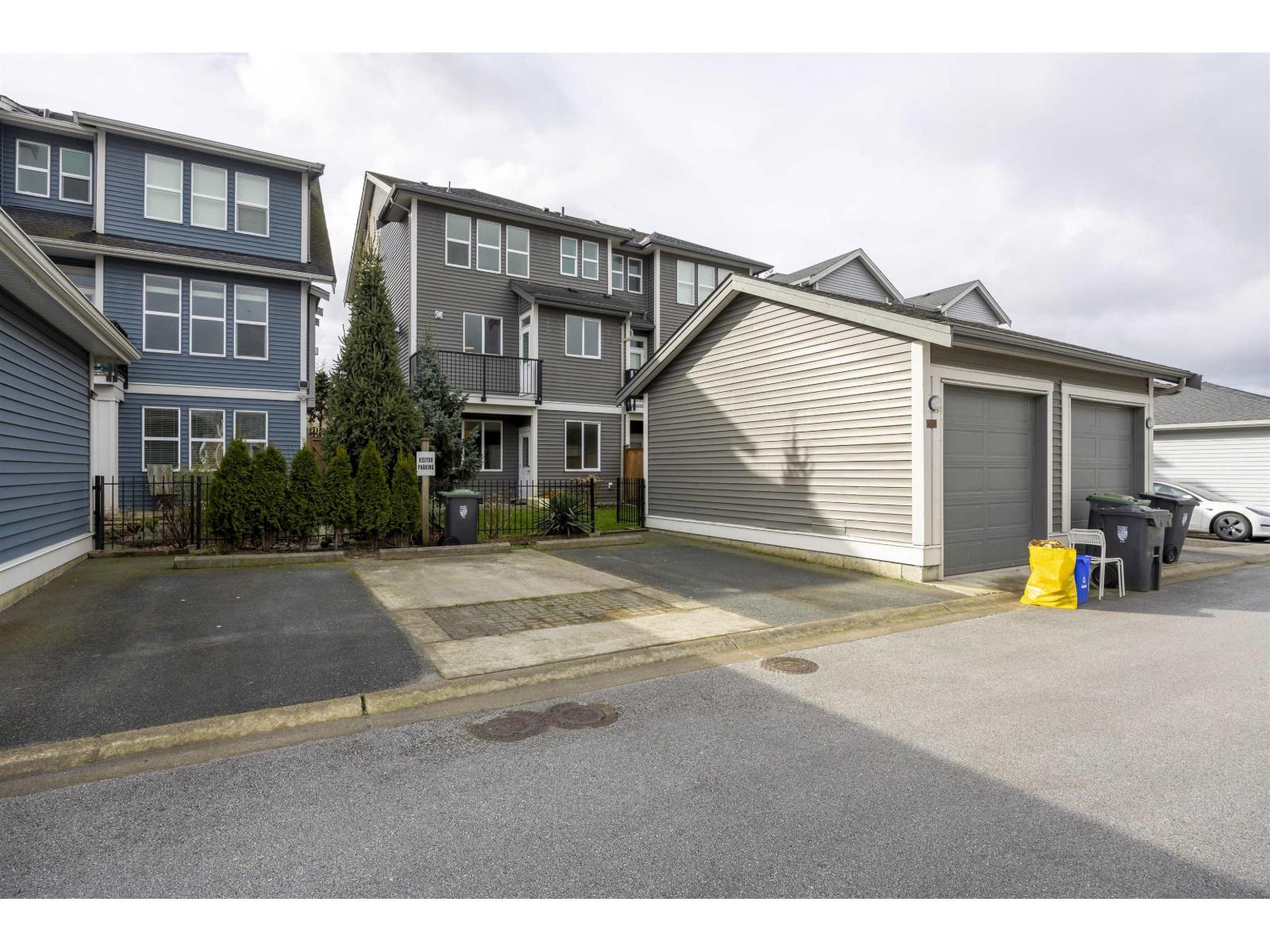 20315 82 Avenue, Langley, British Columbia  V2Y 0Z1 - Photo 4 - R3098436