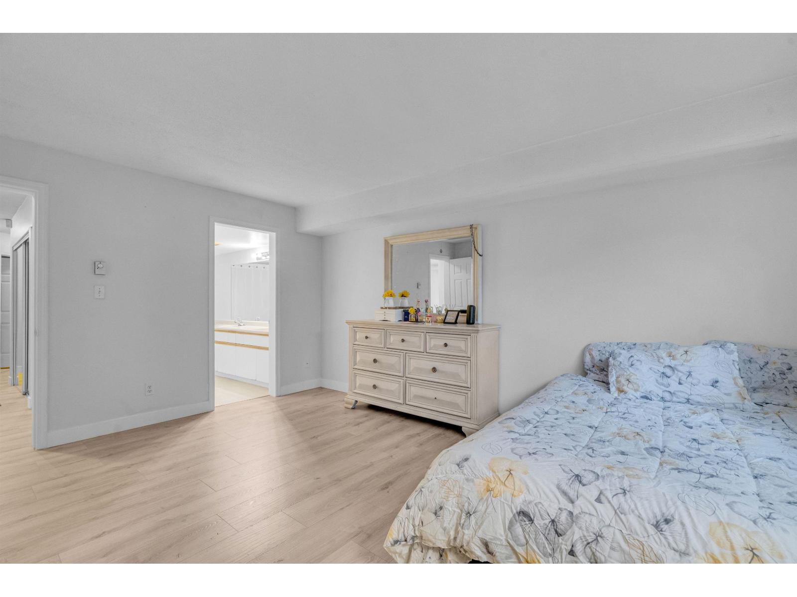 111 12101 80 Avenue, Surrey, British Columbia  V3W 5V6 - Photo 12 - R3098724