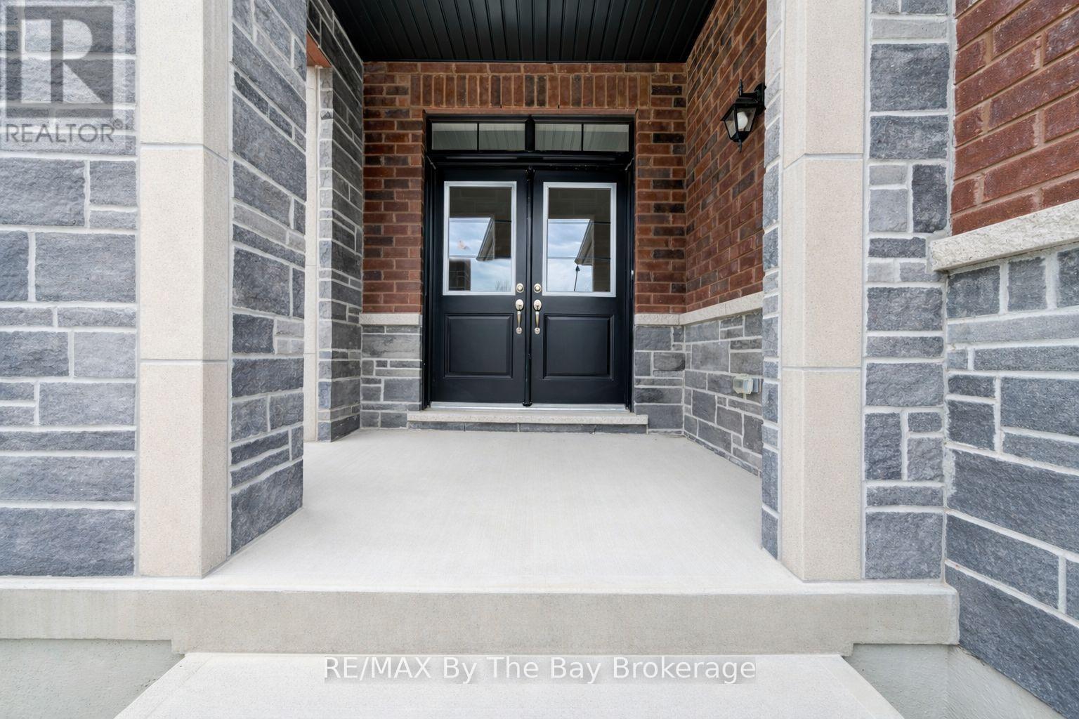 12 Misty Ridge Road, Wasaga Beach, Ontario  L9Z 0R8 - Photo 4 - S12741528