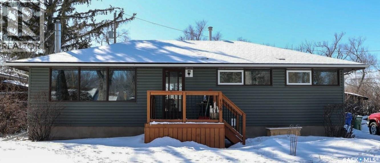 138 Portland Crescent, Regina, Saskatchewan  S4N 1Y1 - Photo 2 - SK030131