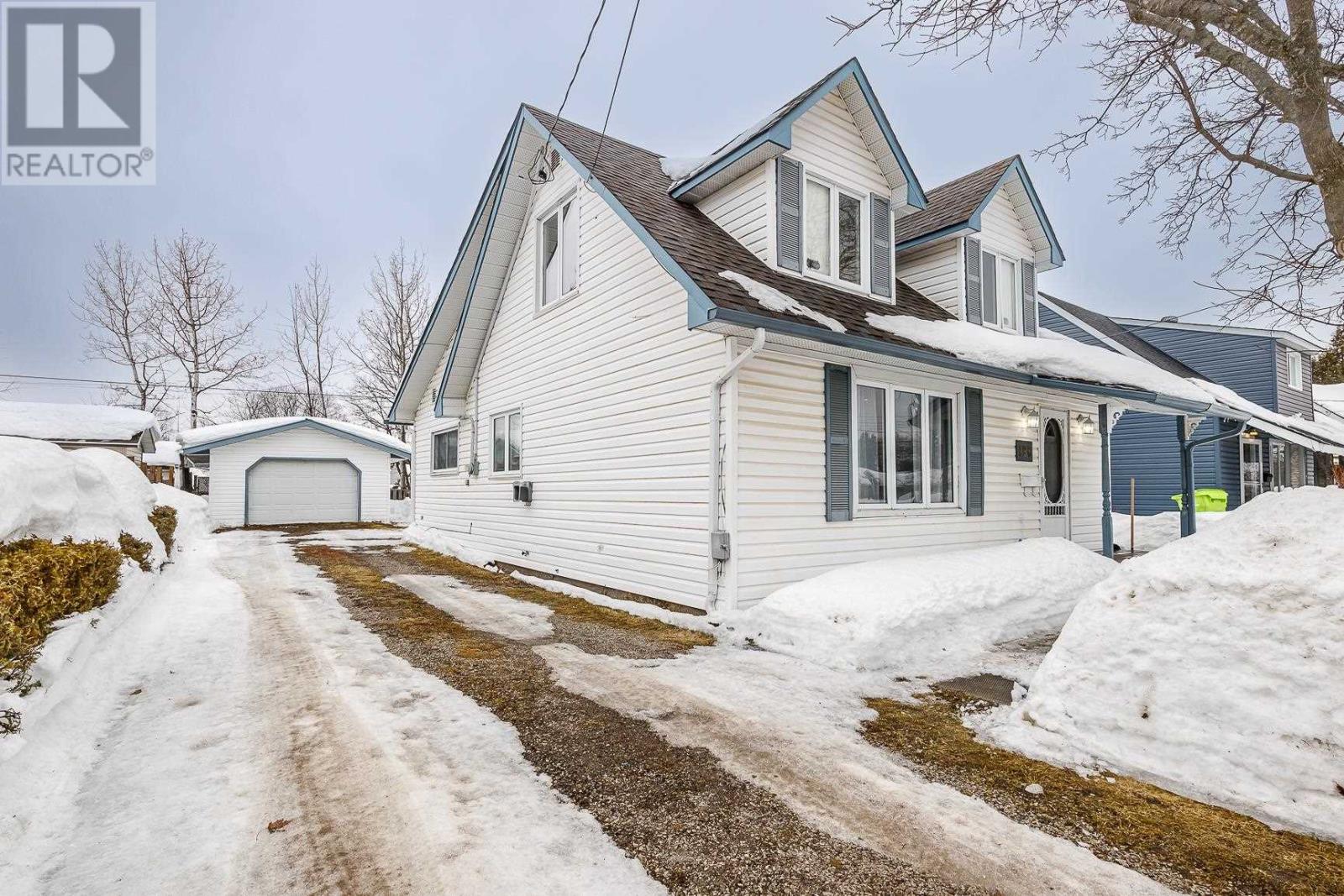 196 Macdonald AVE, Sault Ste. Marie, Ontario