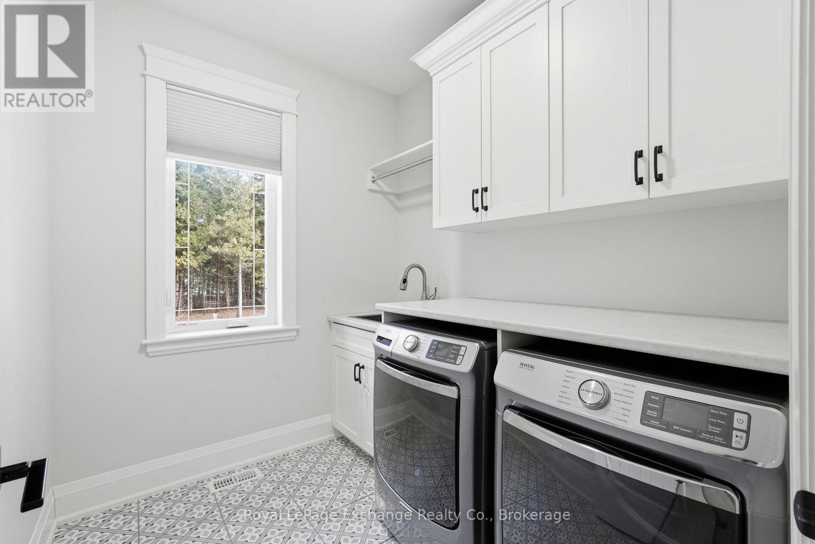 185 Louise Creek Crescent, West Grey, Ontario  N0G 1S0 - Photo 20 - X12874308