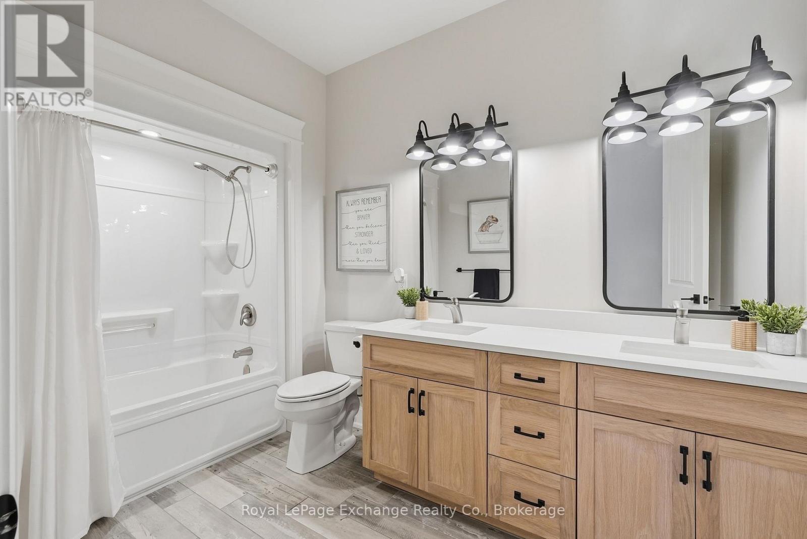 185 Louise Creek Crescent, West Grey, Ontario  N0G 1S0 - Photo 22 - X12874308