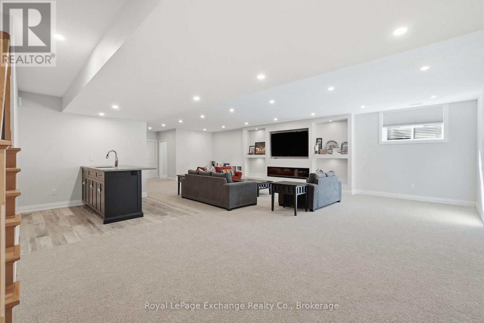 185 Louise Creek Crescent, West Grey, Ontario  N0G 1S0 - Photo 28 - X12874308