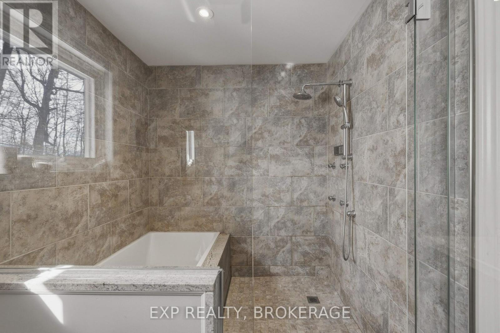 2097 Hambly Lane, Frontenac (Frontenac South), Ontario  K0H 1W0 - Photo 15 - X12874316