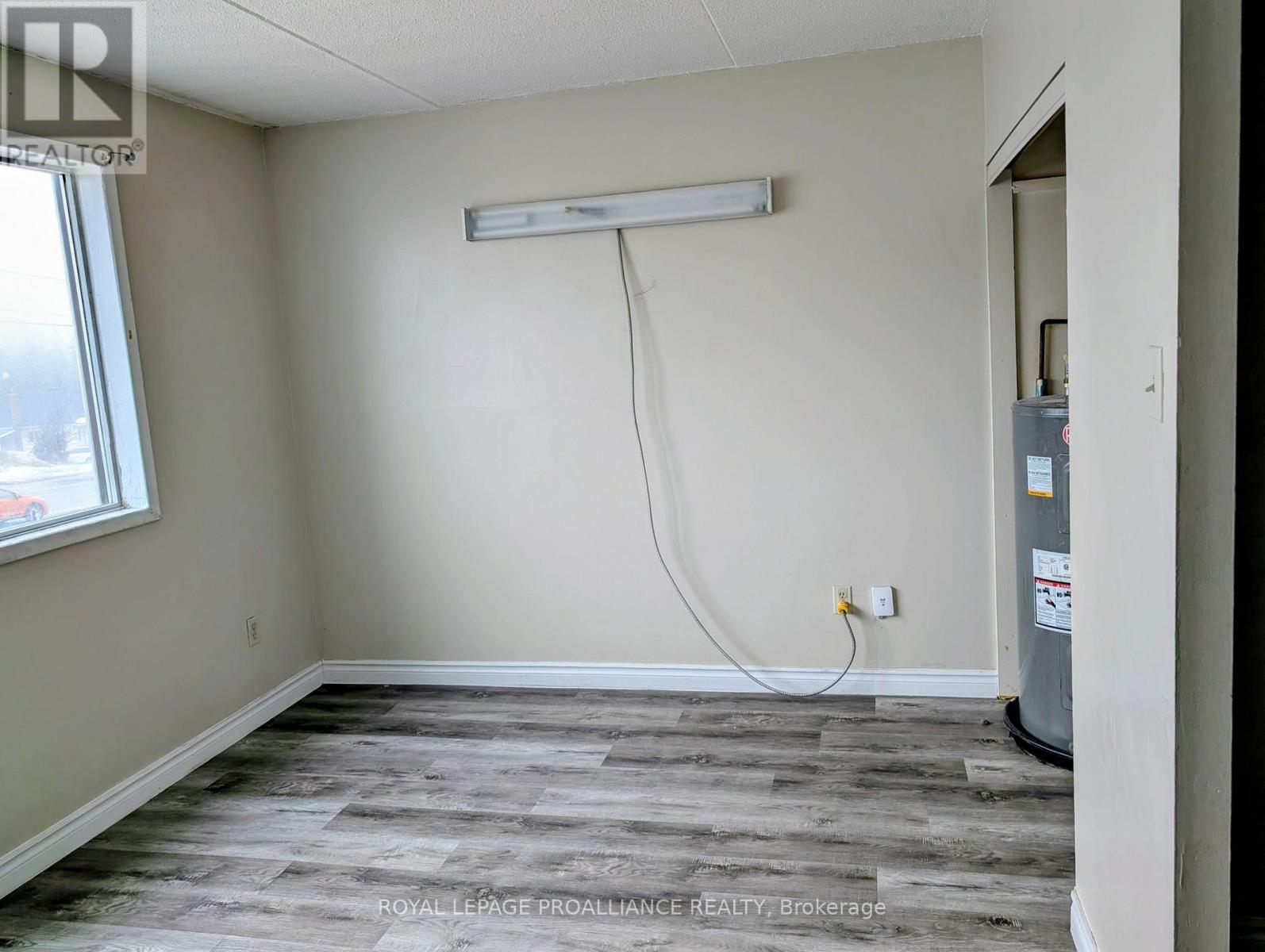 13 - 1837 Lansdowne Street W, Peterborough, Ontario  K9K 1R4 - Photo 5 - X12874292