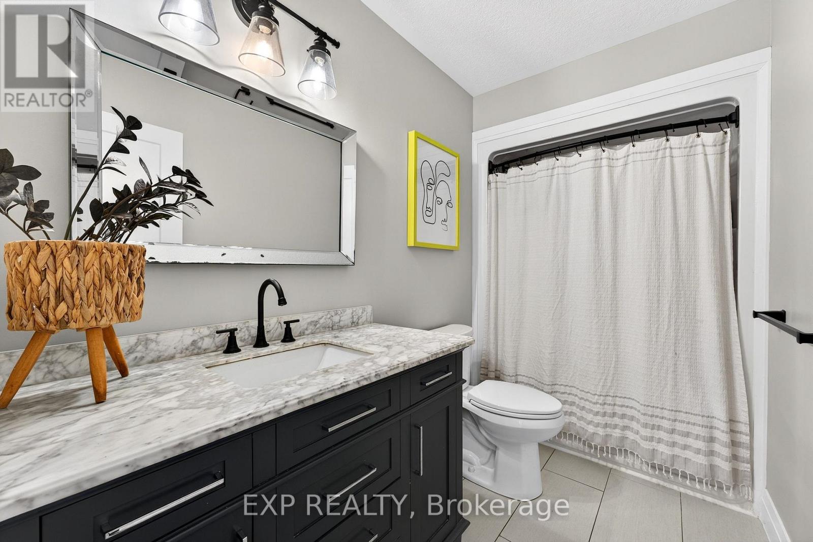 20109 Loyalist Parkway, Prince Edward County, Ontario  K0K 1T0 - Photo 20 - X12874320