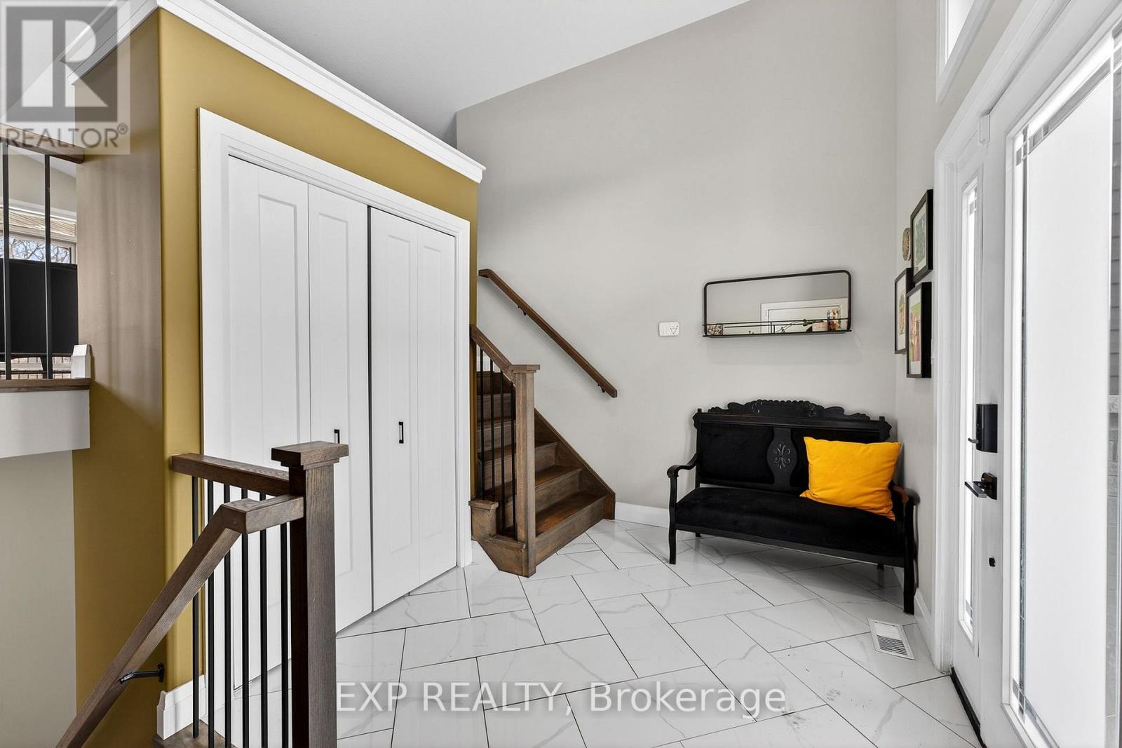 20109 Loyalist Parkway, Prince Edward County, Ontario  K0K 1T0 - Photo 3 - X12874320