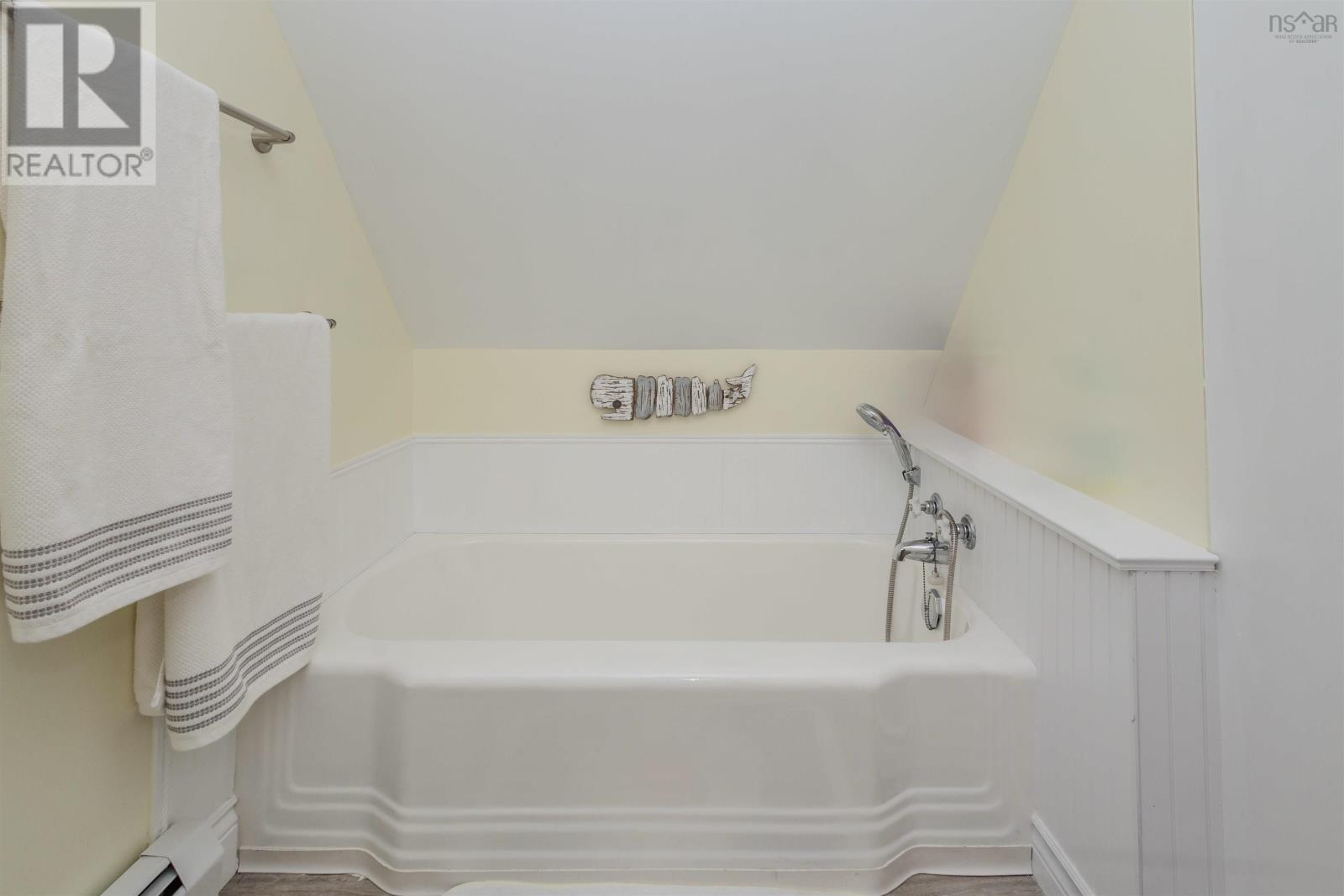 36 Seaview Drive, Gabarus Village, Nova Scotia  B1K 3T4 - Photo 35 - 202604284