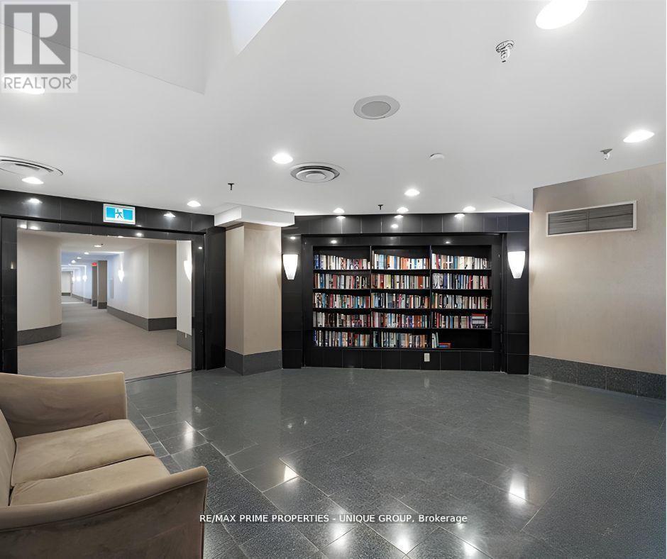 1701 - 44 Gerrard Street W, Toronto, Ontario  M5G 2K2 - Photo 19 - C12866938