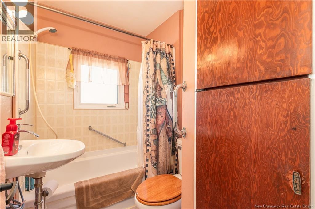 196 Waverley Avenue, Moncton, New Brunswick  E1C 7V4 - Photo 14 - NB133466
