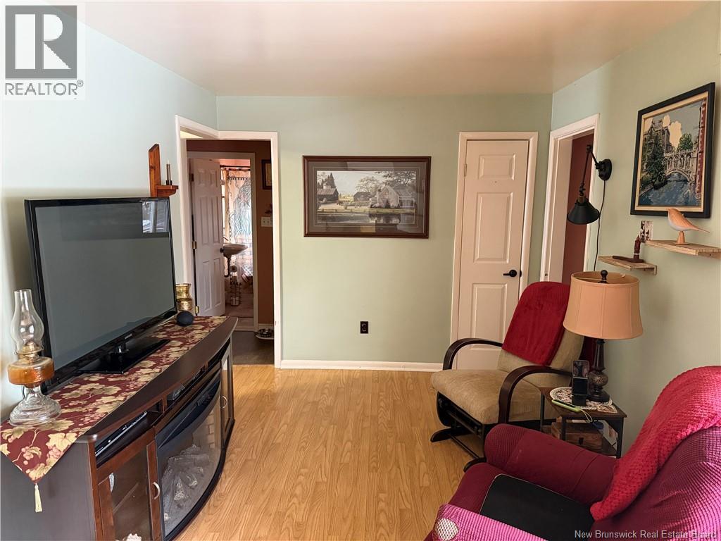 196 Waverley Avenue, Moncton, New Brunswick  E1C 7V4 - Photo 6 - NB133466