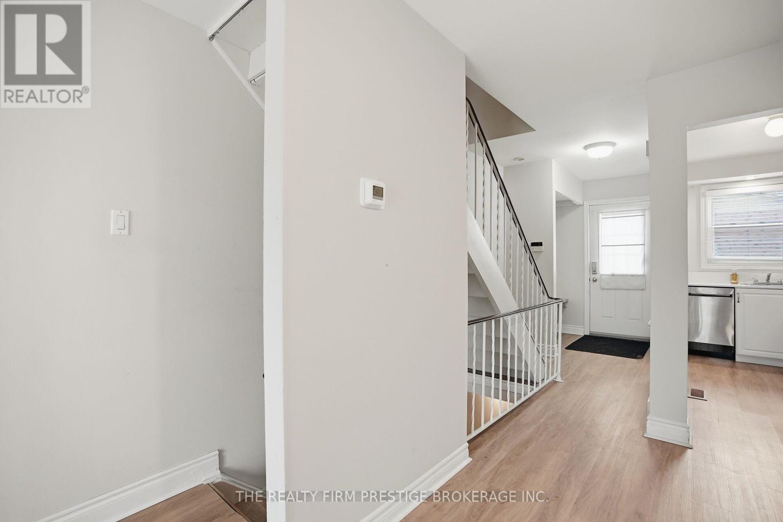 60 - 1385 Commissioners Road W, London South, Ontario  N6K 1E2 - Photo 10 - X12874314