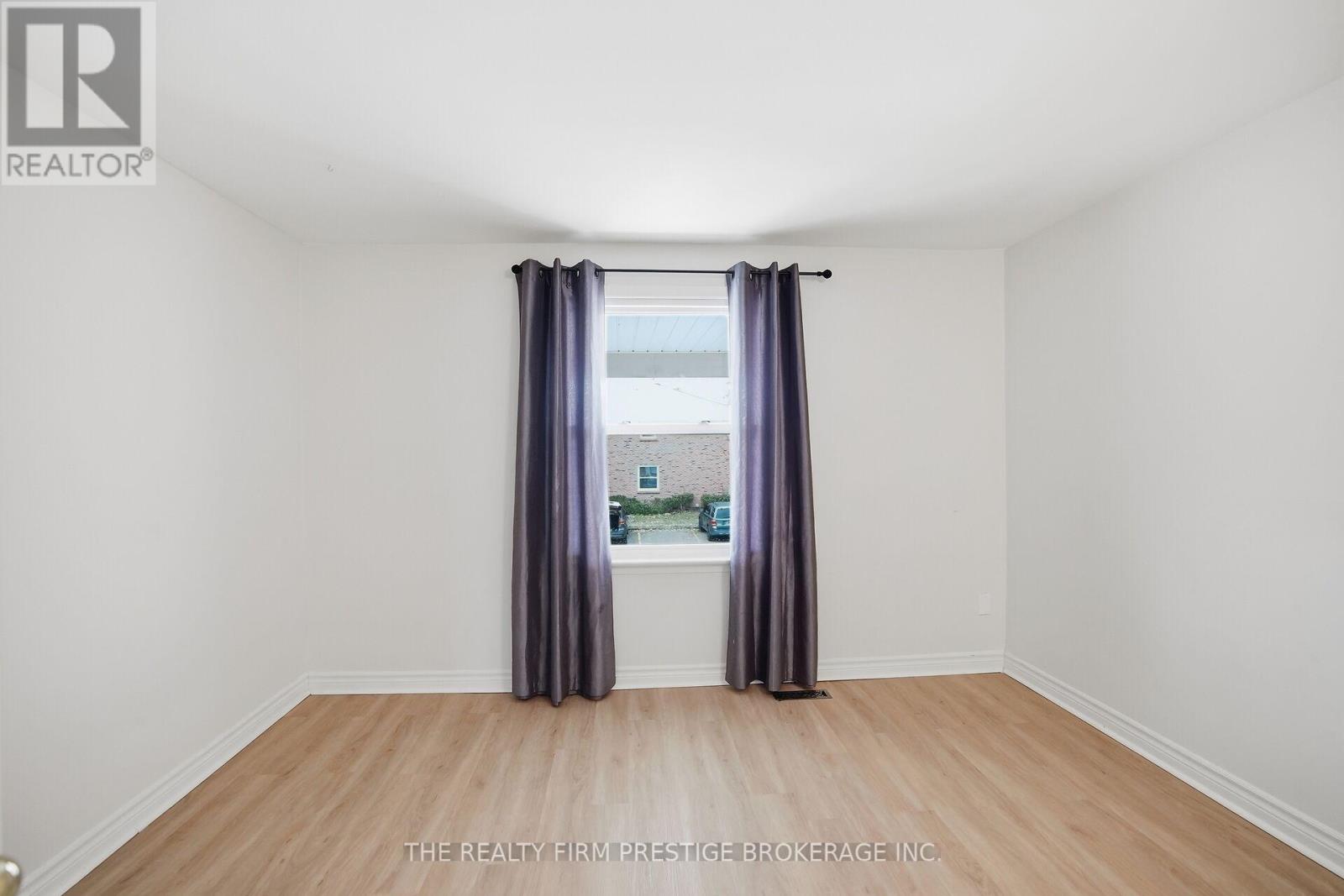 60 - 1385 Commissioners Road W, London South, Ontario  N6K 1E2 - Photo 12 - X12874314