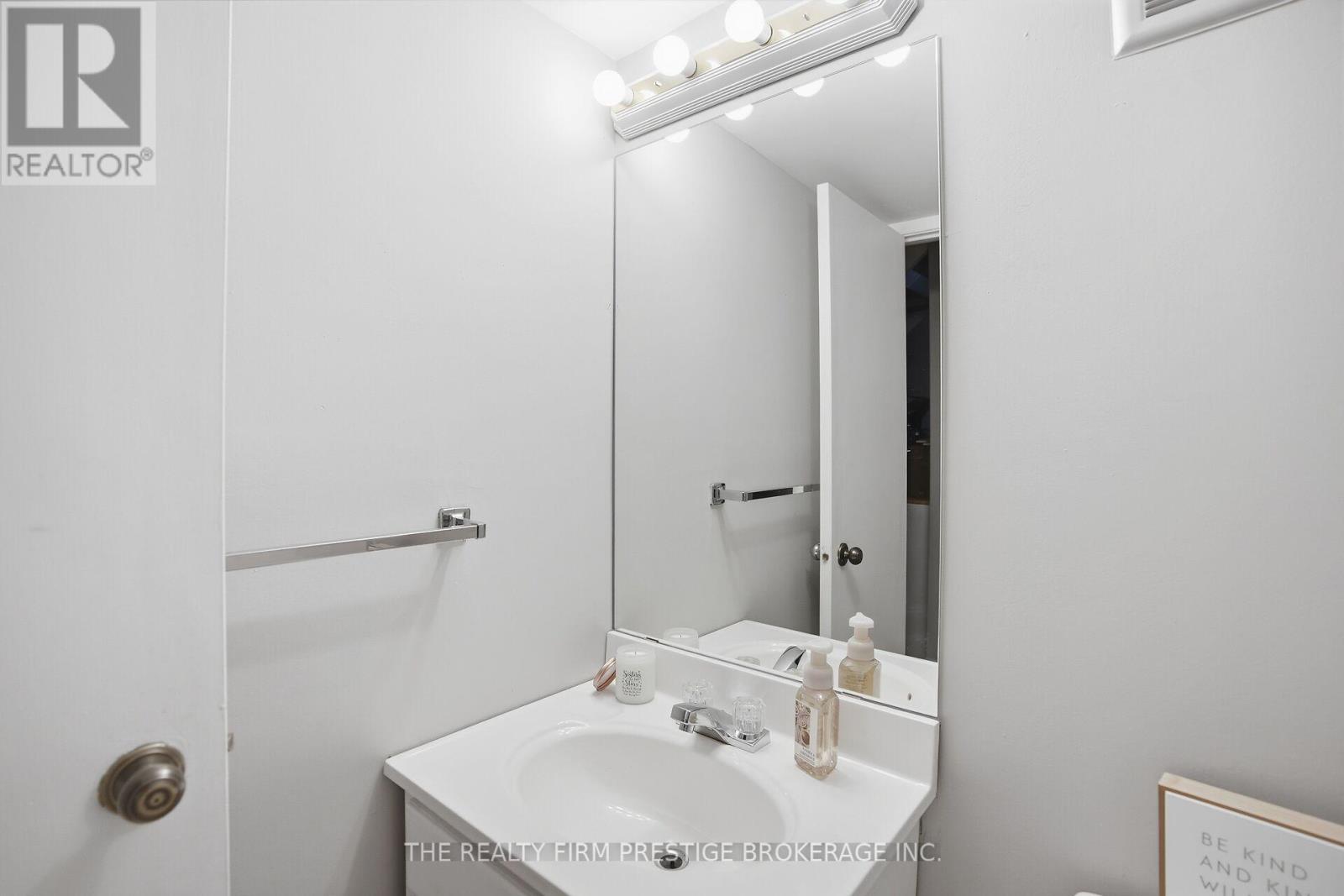 60 - 1385 Commissioners Road W, London South, Ontario  N6K 1E2 - Photo 19 - X12874314