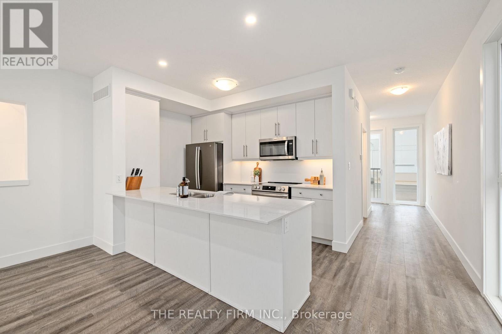 25 - 234 Edgevalley Road, London East (East D), Ontario  N5V 0E4 - Photo 10 - X12874334