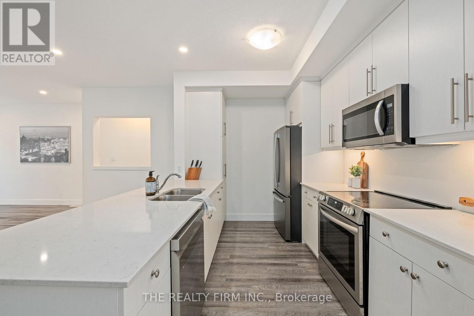 25 - 234 Edgevalley Road, London East (East D), Ontario  N5V 0E4 - Photo 11 - X12874334