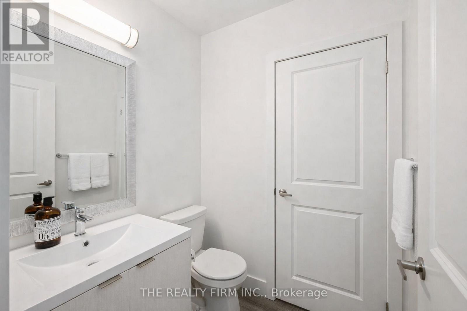 25 - 234 Edgevalley Road, London East (East D), Ontario  N5V 0E4 - Photo 15 - X12874334