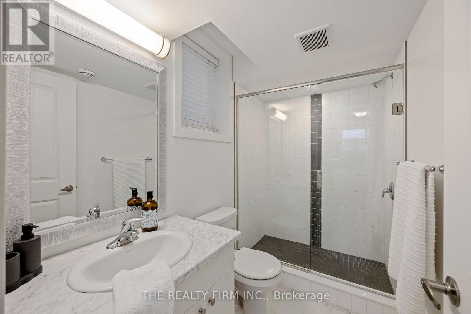 25 - 234 Edgevalley Road, London East (East D), Ontario  N5V 0E4 - Photo 19 - X12874334